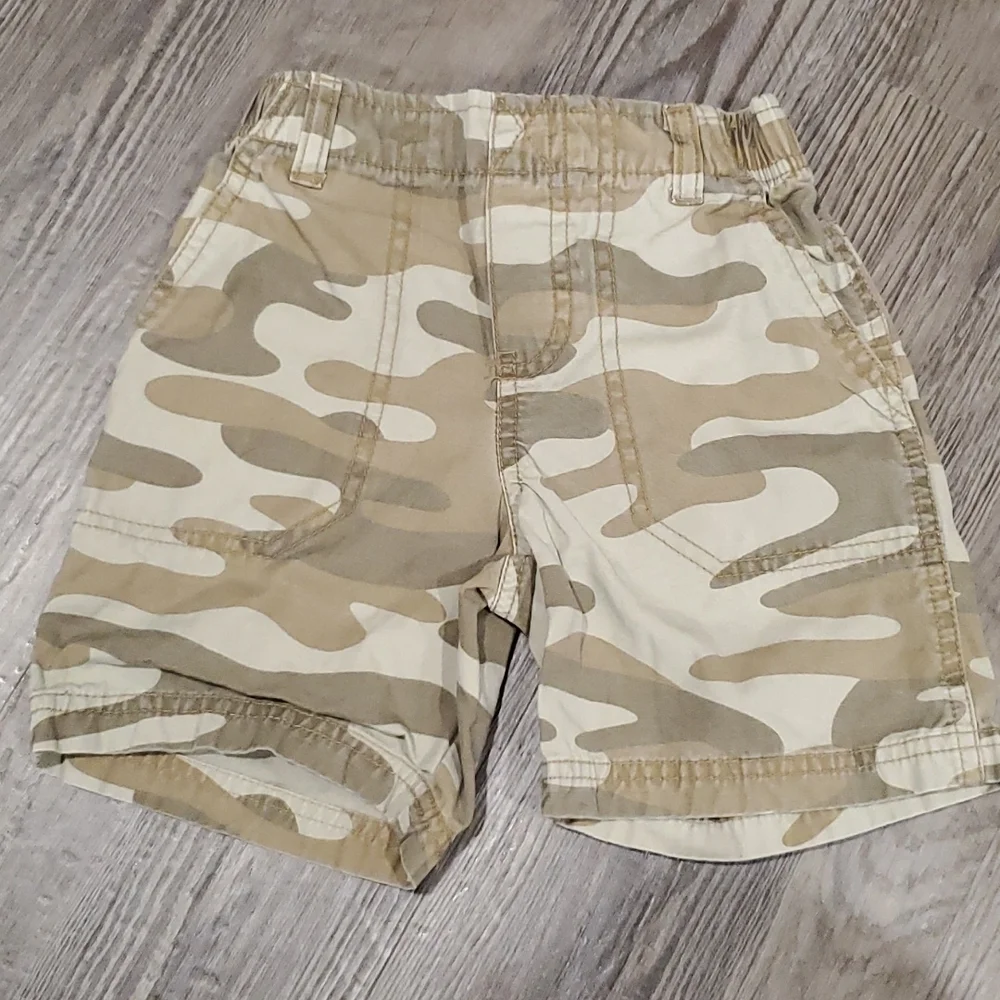 Tank Top/Camo Shorts 4T Matching Set